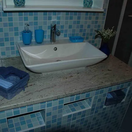 فندق مبيت وإفطار La Casa Di Trizzi 3*